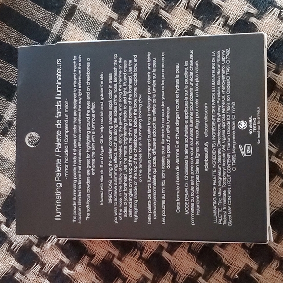 E.L.F. Illuminating Palette NIB - Picture 3 of 5